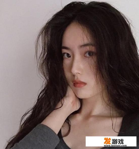 有什么女生霸气冷漠的游戏名字？