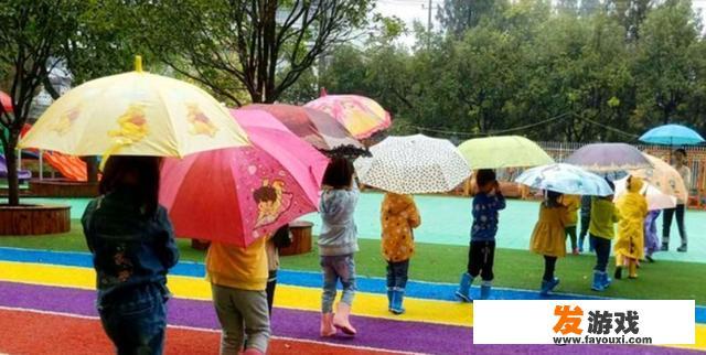 幼儿园的一天的户外活动时间和游戏时间分别不少于多少小时