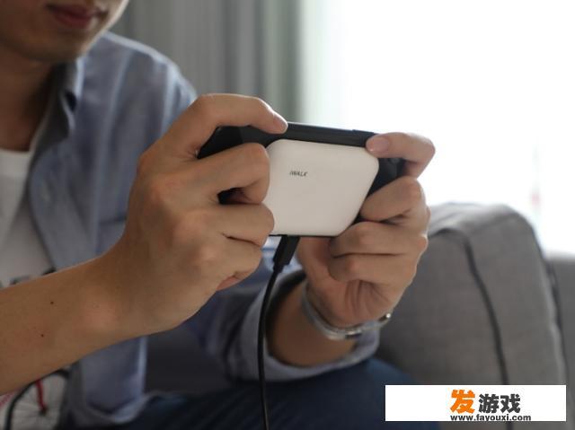 手机边充电边玩游戏，对手机有伤害吗