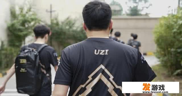 Uzi又被演，胖胖ob揭露Uzi被演全过程，引来Uzi强势点赞，你怎么看