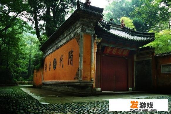 应该如何界定游戏与沉迷？如何防止沉迷于游戏