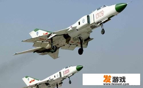 为什么说歼8战斗机是放大版的歼7