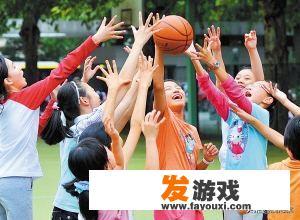 游戏活动时老师应该承担什么样的角色或者说任务