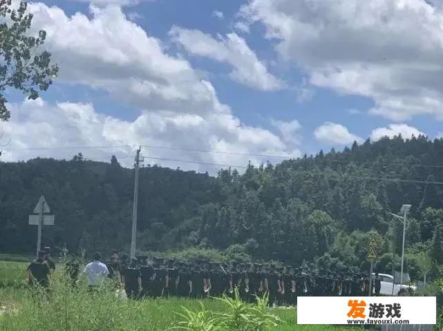 江西入室杀人的嫌犯曾春亮目前仍在逃，抓捕他的难度有多大