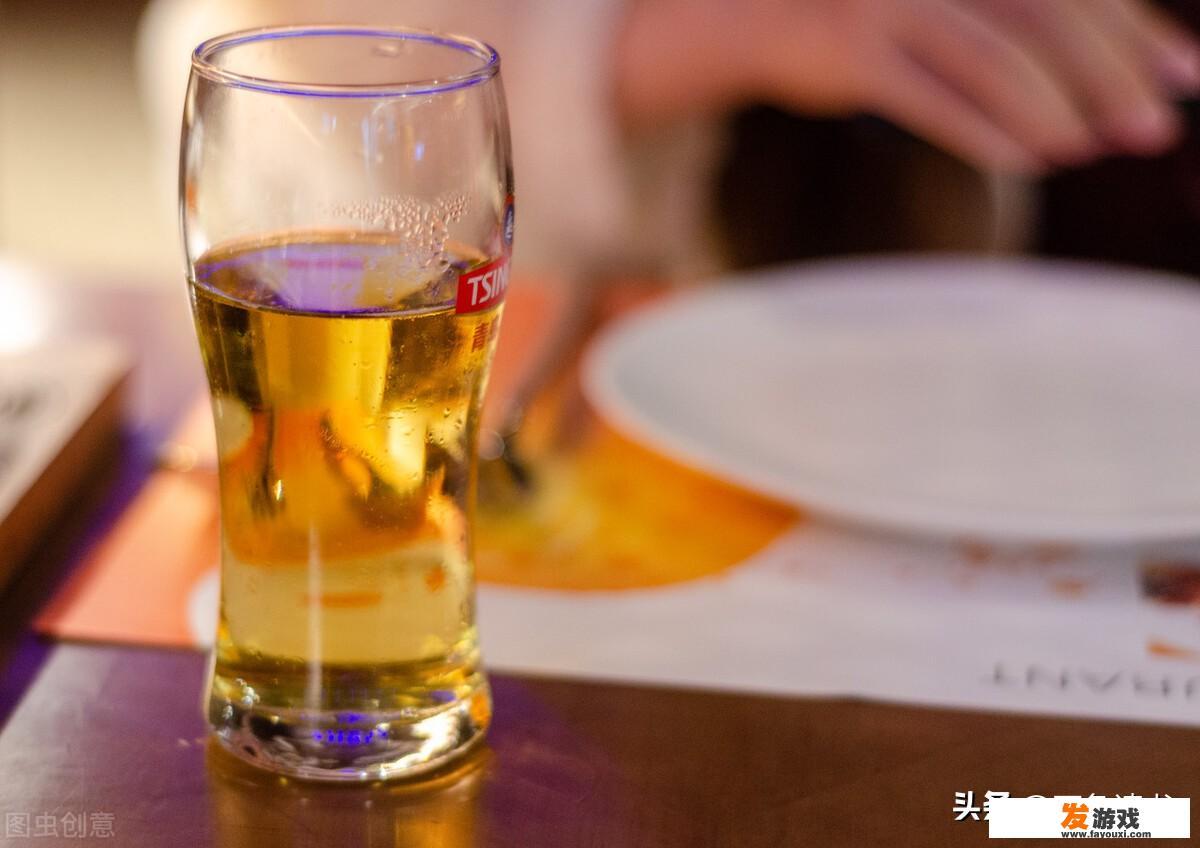 我和朋友一起去吃饭，结果上了一趟洗手间回来，账单摆在那里，朋友都不见了，这是什么游戏呢