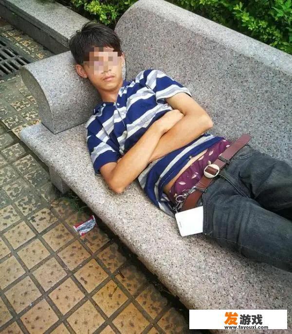 昆明富二代沉迷网络游戏，变卖家产后流落街头一年, 你怎么看