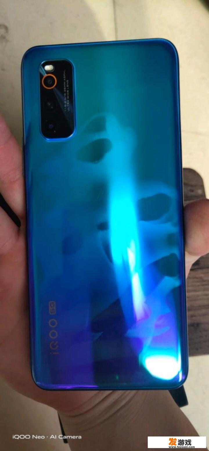有2000-3000国产手机，可以玩王者荣耀和吃鸡游戏的吗