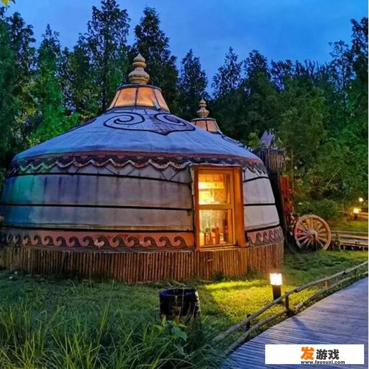 住蒙古包时，遇到过最尴尬最害羞的事情是什么
