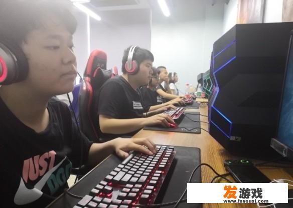 14岁少年为玩游戏，杀害亲爷爷，你认为游戏分级制度该建立吗