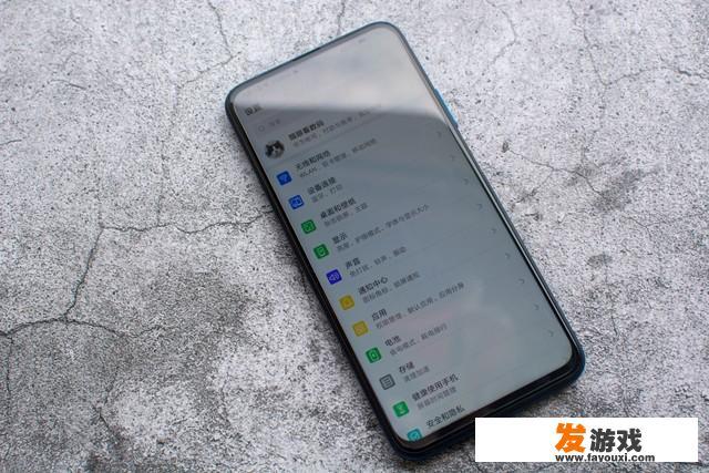 如果不玩游戏，只看微信刷网页看视频，麒麟810可以做到5年不卡吗