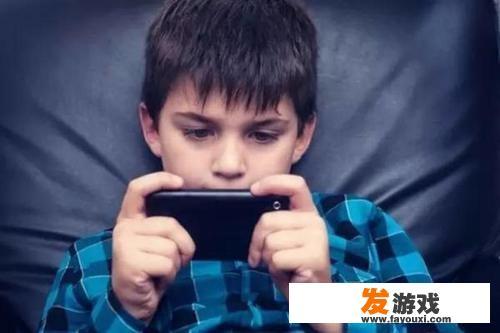 在线询问：沉迷于游戏无法自拔的人都是什么人？有怎样的心态