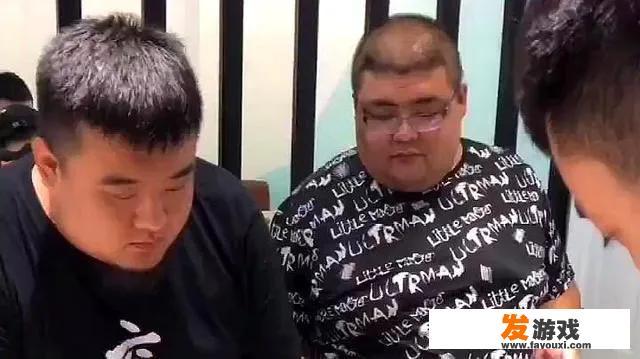 陈赫为什么到处跟网红拍段子