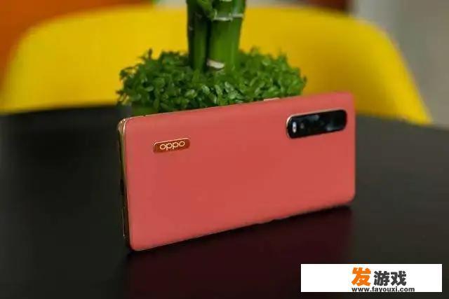 目前玩吃鸡最好的手机是哪个，为什么