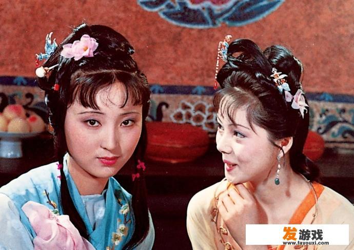《红楼梦》袭人和宝玉发生了关系，黛玉不嫉妒反恭喜，为什么却嫉妒宝钗呢
