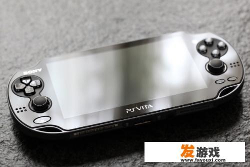 现在的主机游戏，特别是PS和XBOX，都是什么人在玩