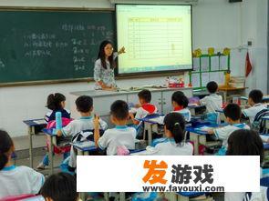 老师上课佩带数码扩音器讲课，这样做合不合适
