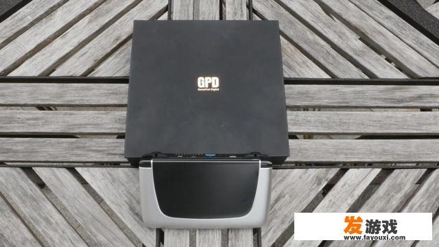 Win10系统PC游戏掌机GPD Win2配置及及运行测试，能玩《绝地求生》吗