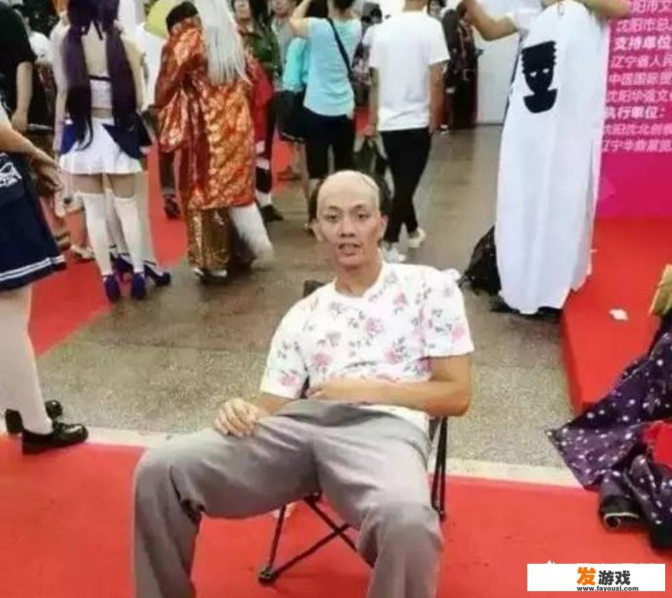 有哪些奇葩、硬核的COSPLAY