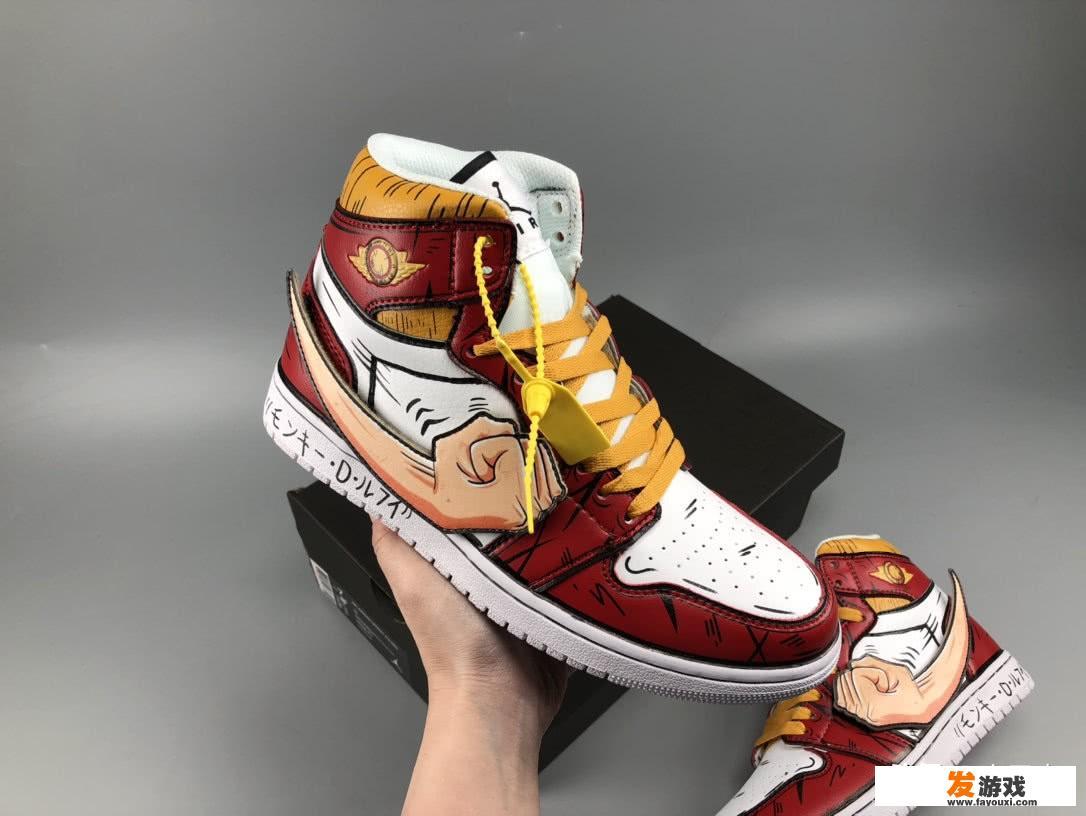 AJ1×One piece海贼王联名款是什么样子？值不值得粉丝入手？_手机网游海贼王手绘鞋