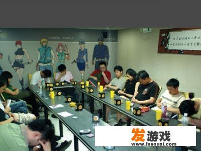 有哪些好玩的集体活动或者集体小游戏？_点团队小游戏