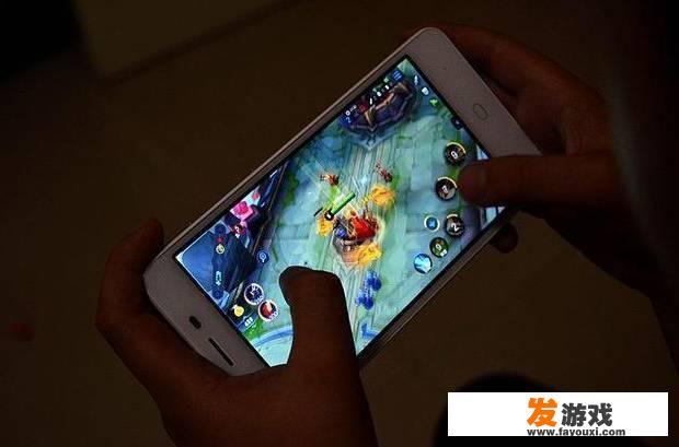 孩子迷上了网络游戏怎么办？_孩子迷上手机网游怎么办