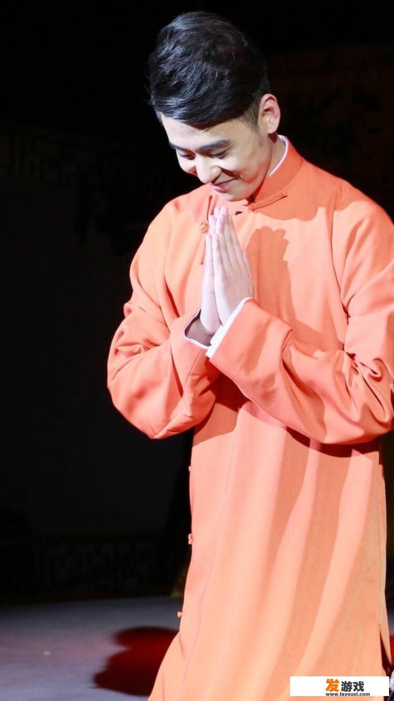 张云雷玩什么手机游戏？_小辫儿张云雷微博网页游戏