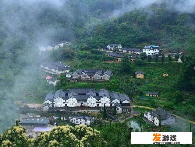 我想自驾游，哪里有好玩的地方？_886小游戏双人