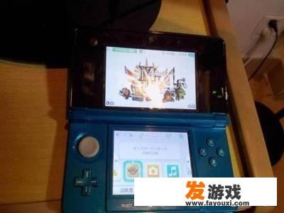如果预算不够任天堂、索尼等游戏机，给男朋友买300块左右的游戏机，他会喜欢吗？_情侣装小游戏机