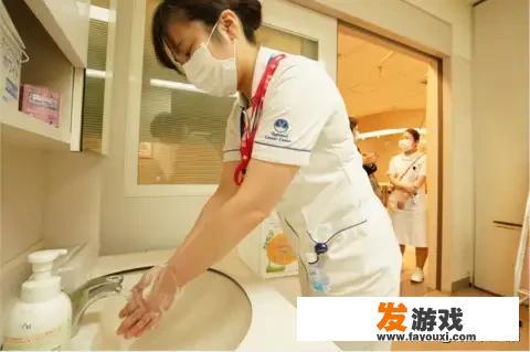 游戏主播的收入一般是多少？怎样当好一名游戏主播？_网络游戏百花齐放攻略