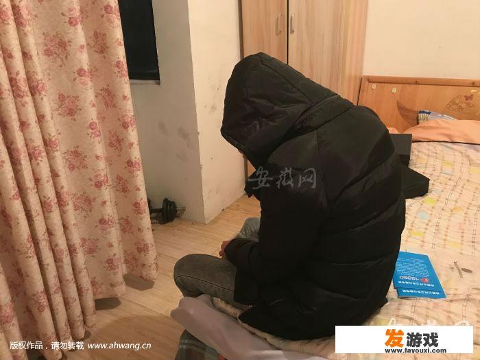 合肥小伙卖房“打赏”虎牙主播花掉62万，对于此事你怎么看？_主机游戏童童