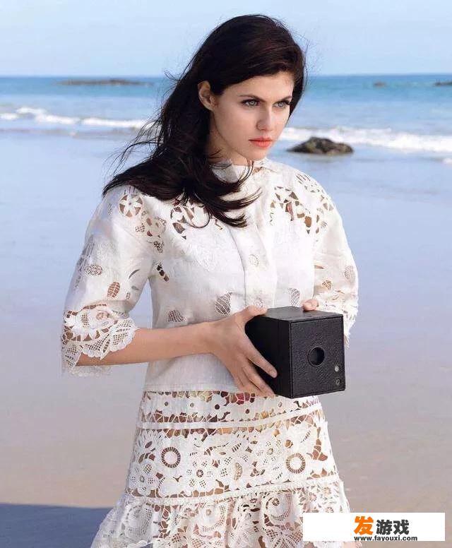 你见过最性感的电影女演员是谁？_网络游戏社交系统分析报告