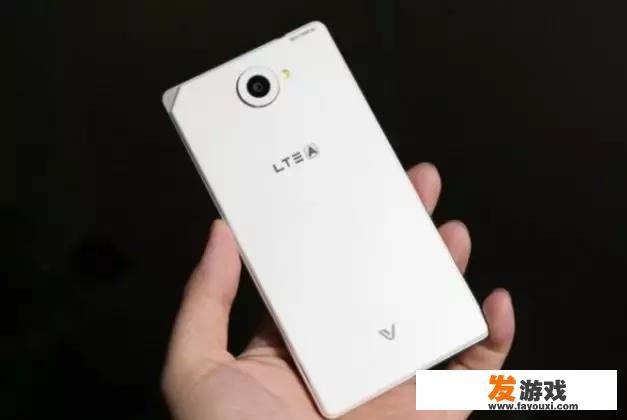 外国人都用什么手机？_esim 网页游戏