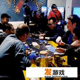 为什么感觉那么多人喜欢玩别墅聚会？轰趴馆真有那么好玩吗