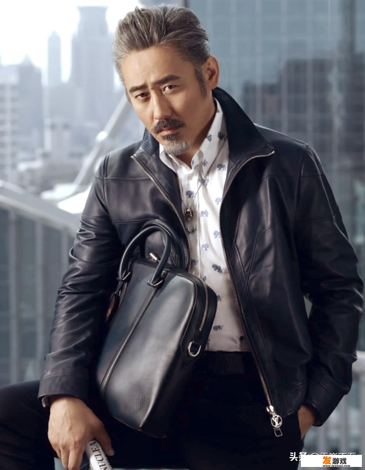 奔四的男人穿什么衣服比较适合