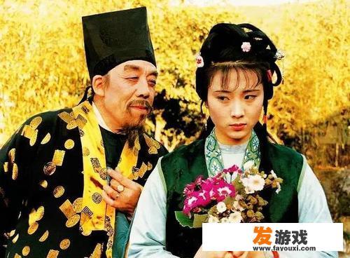 红楼梦中都说宁国府很淫乱，那荣国府干净吗