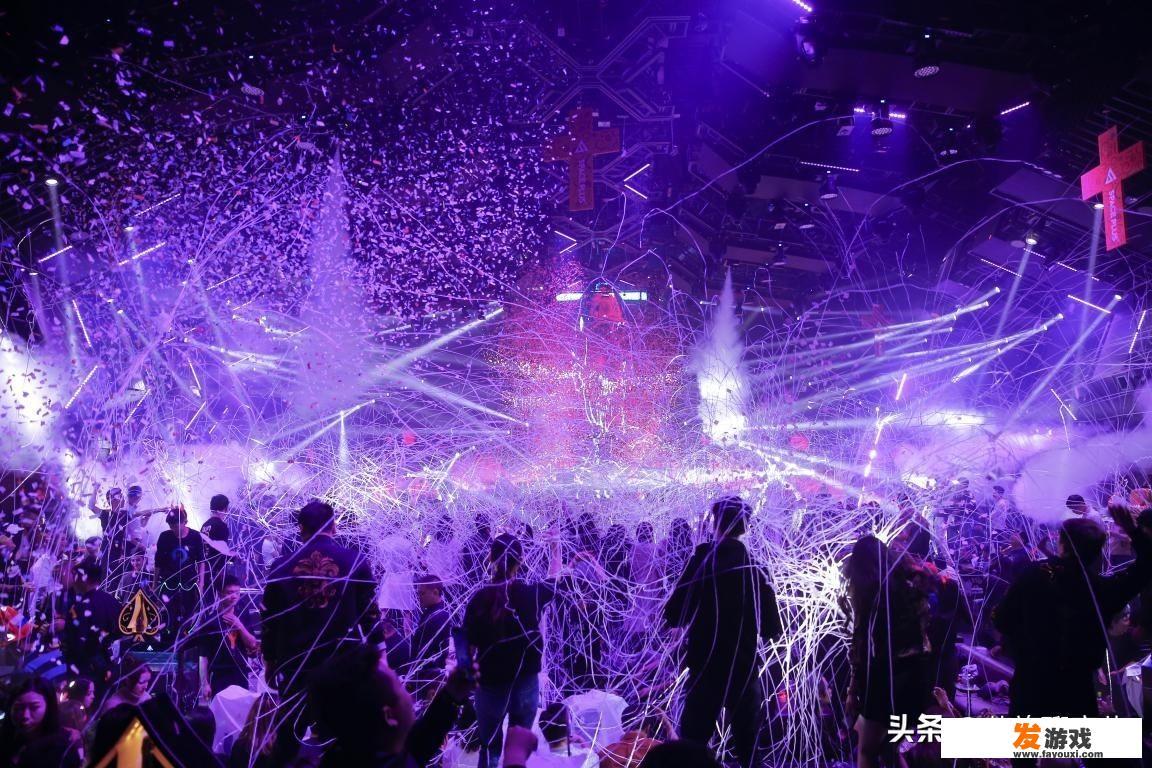 求一个性好听的QQ炫舞游戏团名