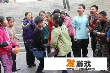 小时候我我们爱玩的游戏？爱看的动画片？电视剧？书？你还记得吗