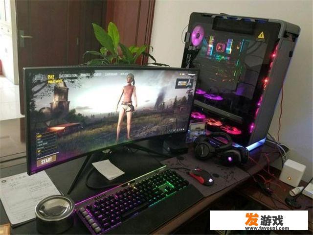 土豪花9万多配置电脑只为玩吃鸡，对此你怎么看