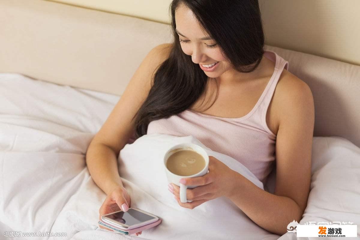 女朋友整天和其他男生语音玩游戏合适吗
