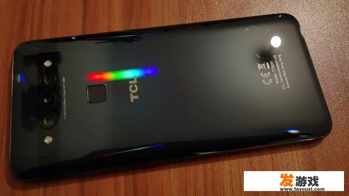 TCL Plex手机:卓越性能与时尚外观的完美结合