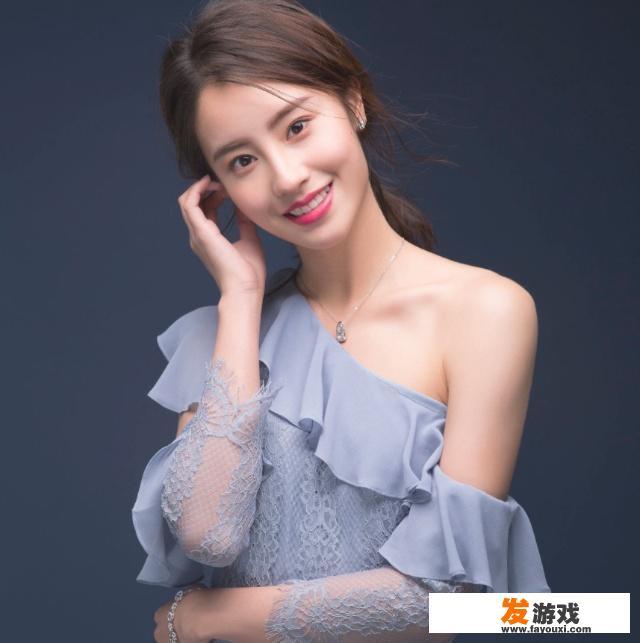 射雕英雄传中黄蓉的扮演者
