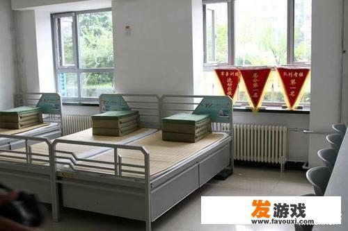 爱巢装备怎么穿