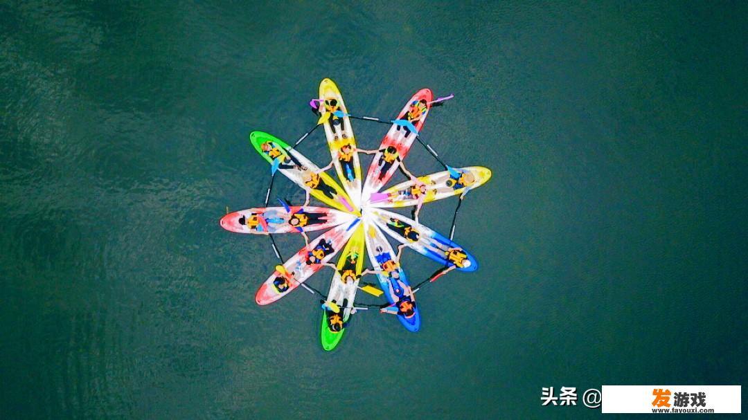 团建游戏三个字
