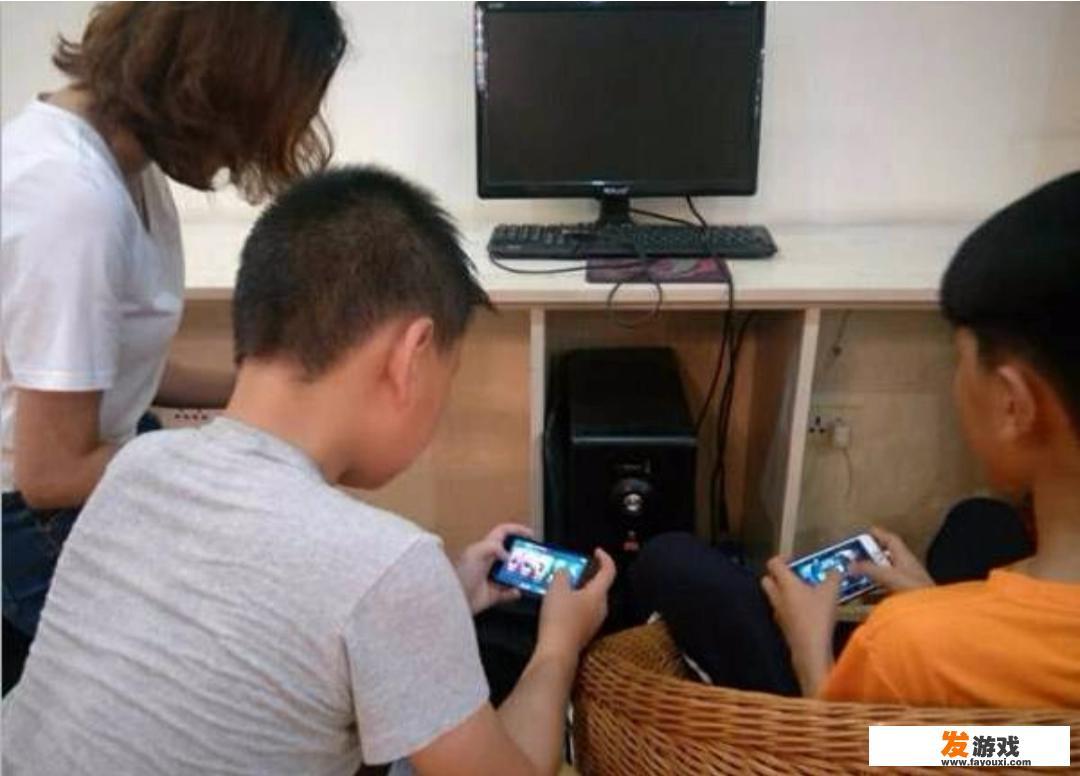 青少年玩王者成瘾，此游戏究竟是好是坏