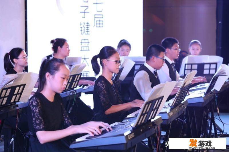 扬州首届电子竞技大赛开赛，古城上演视听盛宴, 你怎么看