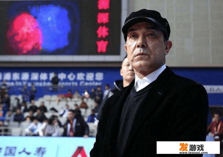 邹雨宸亮相男篮红队首堂训练课，他恢复的如何
