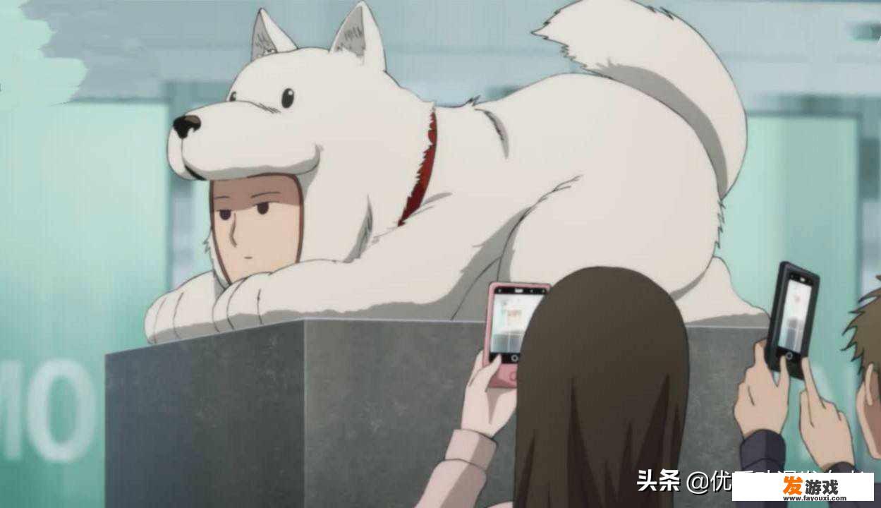 《一拳超人》动漫中，警犬侠镇守Q市，只是玩耍就击败了饿狼，他究竟有多强