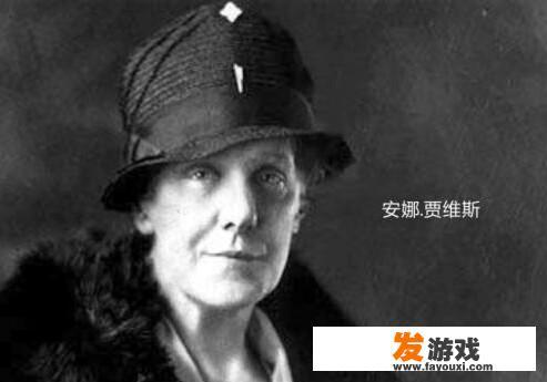古今中外，有哪些厉害的人的成功得益于他们母亲的助力？尽量详细，谢谢