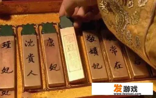 电影《蝴蝶效应1》有个情节没弄懂`？