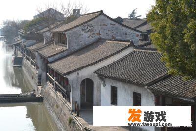 公司打算组织一场团建活动，有哪些推荐？